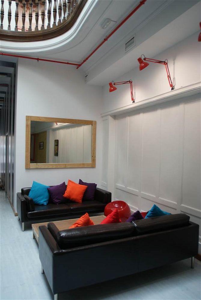 Hip Hostel Barcelona Exteriör bild